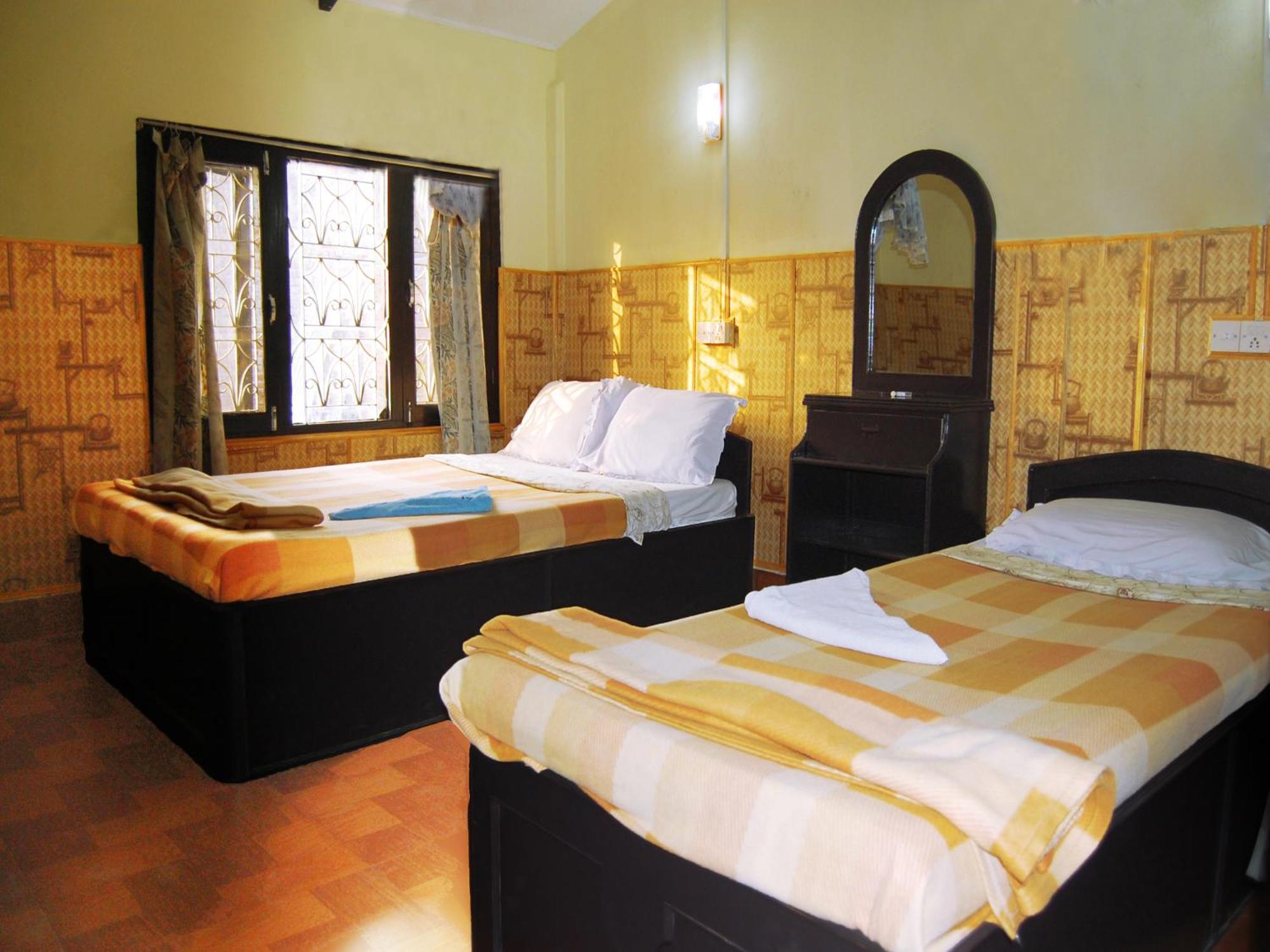 Rainbow Safari Resort Sauraha Exteriér fotografie