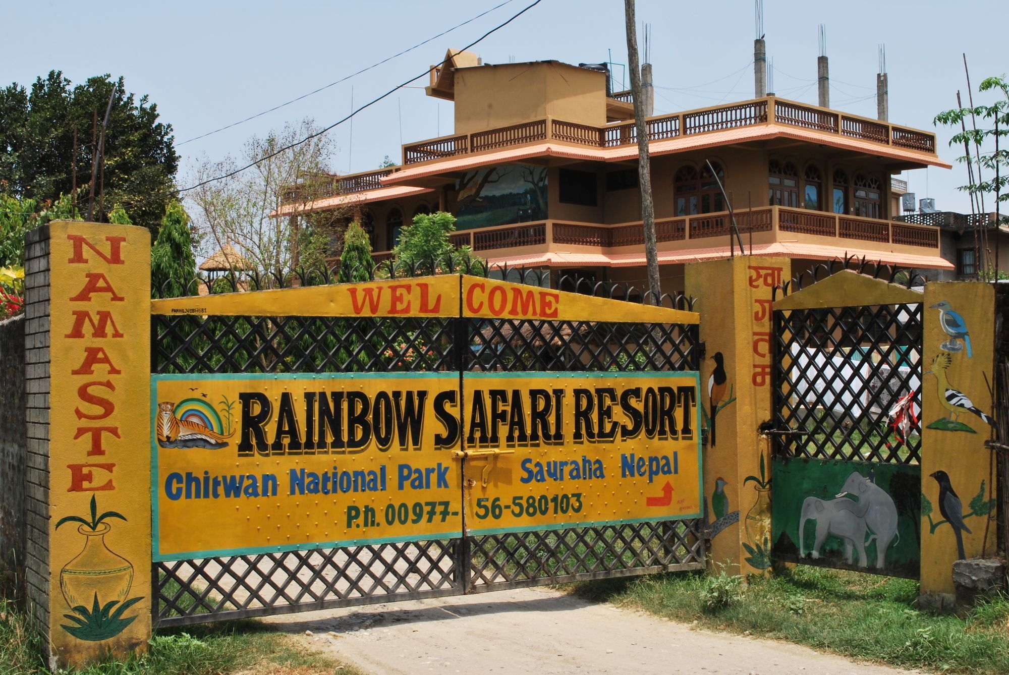 Rainbow Safari Resort Sauraha Exteriér fotografie
